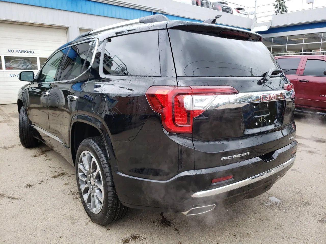 2021 GMC Acadia Denali-3