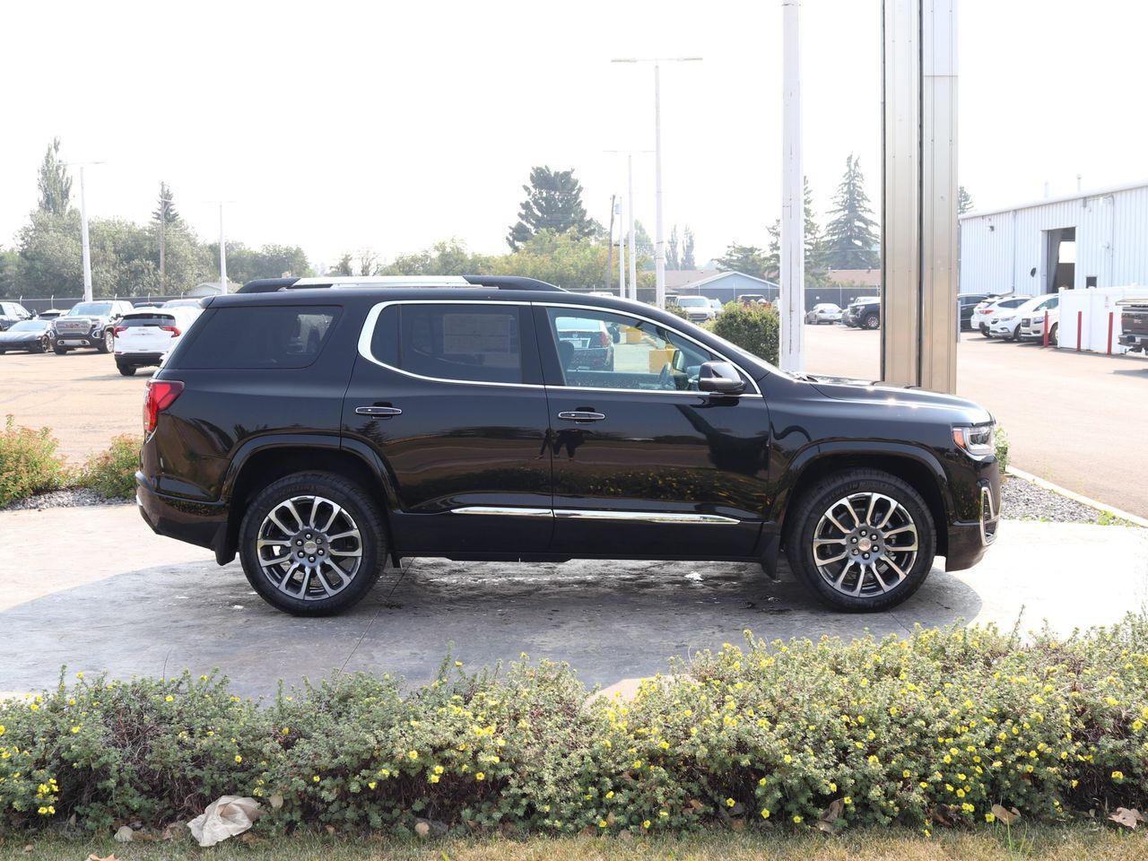 2021 GMC Acadia Denali-2