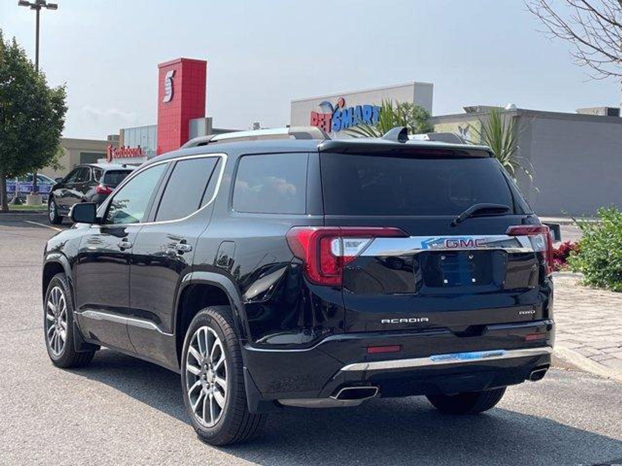 2021 GMC Acadia Denali-2