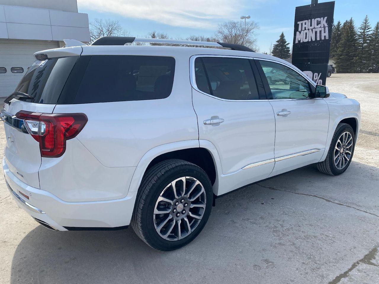 2021 GMC Acadia Denali-2