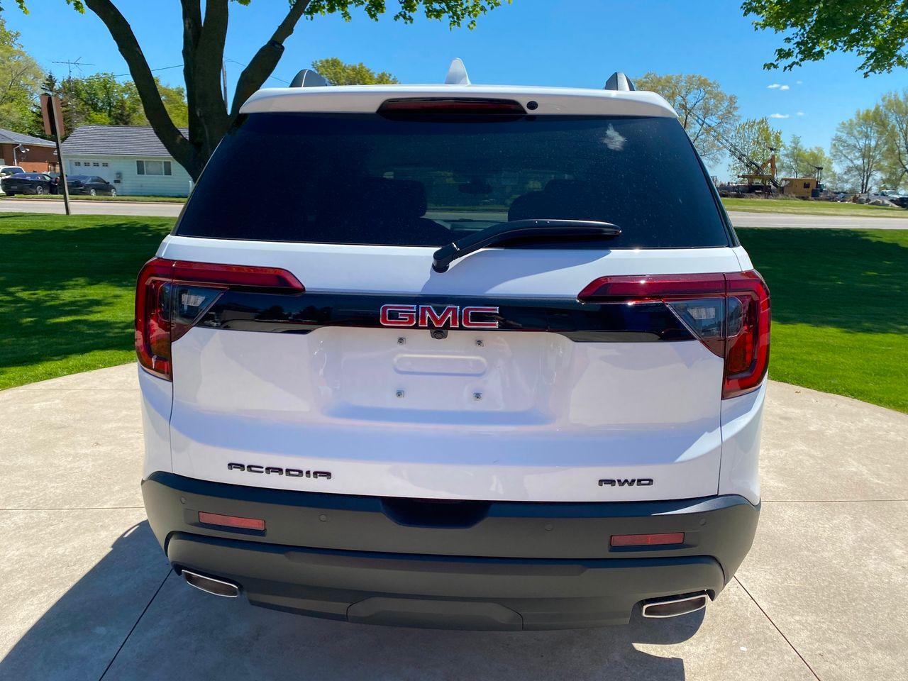 2021 GMC Acadia SLE1-2