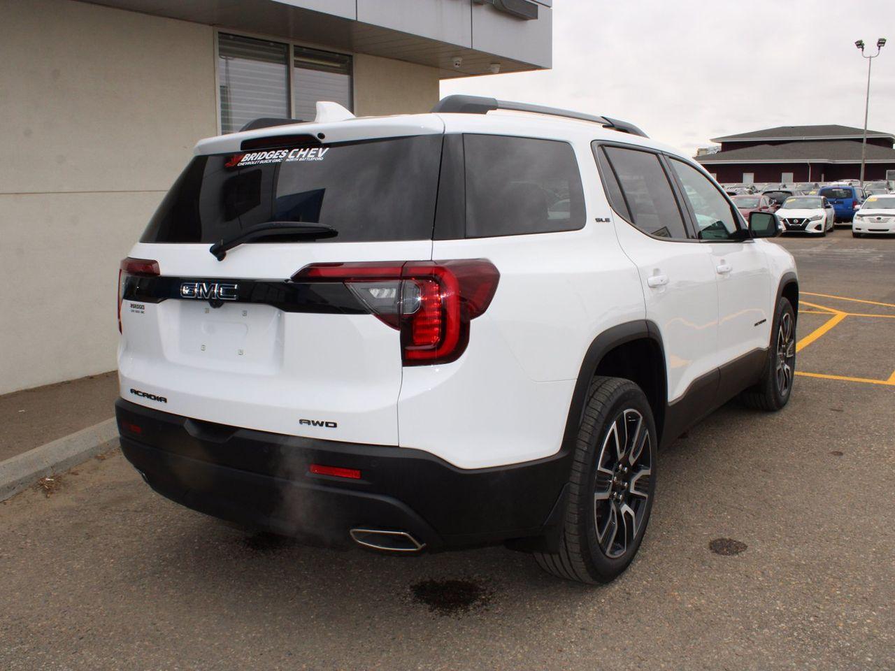2021 GMC Acadia SLE1-2