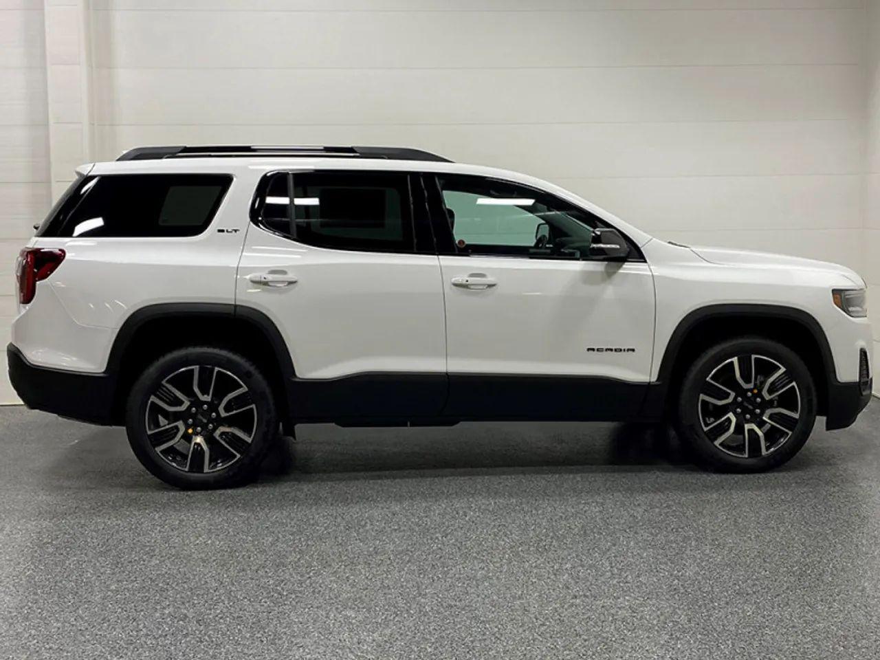 2021 GMC Acadia SLT-1
