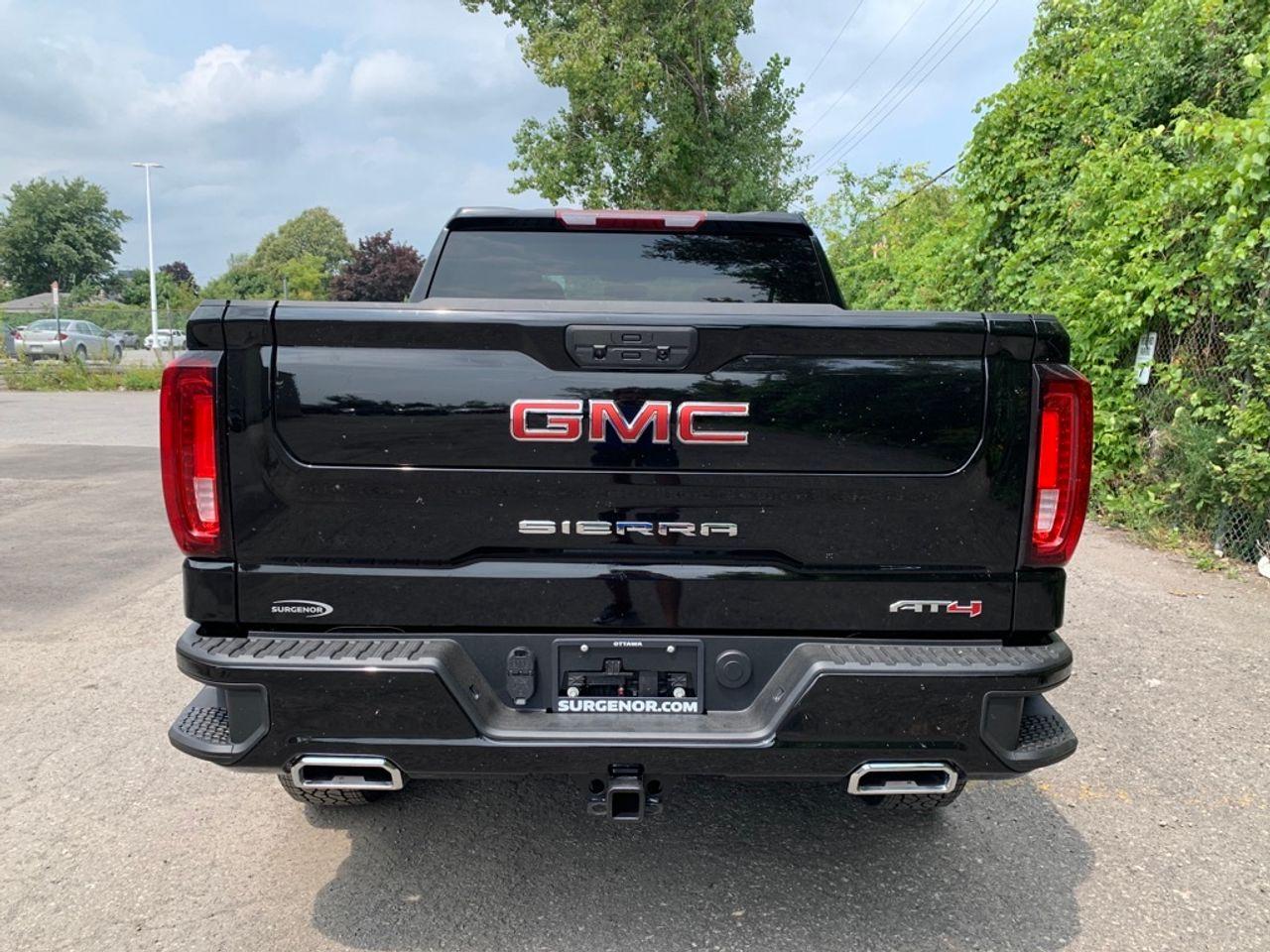 2021 GMC Sierra 1500 AT4-4