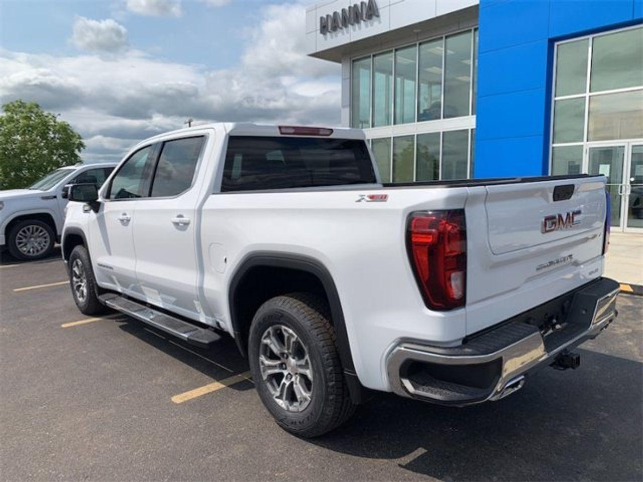 2021 GMC Sierra 1500 SLE1-2