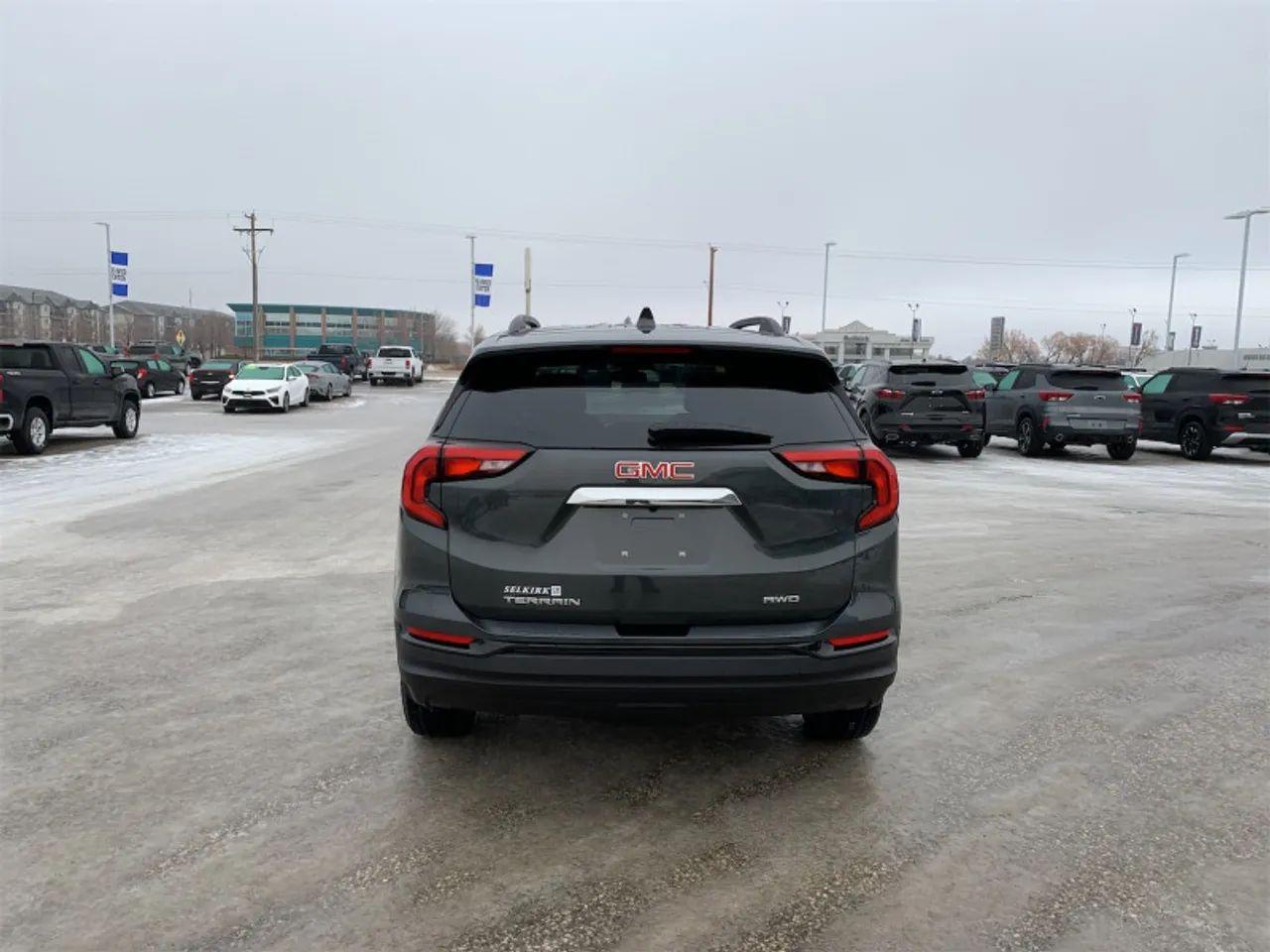 2021 GMC Terrain SLE-3