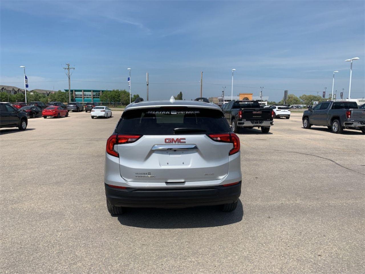2021 GMC Terrain SLE-3