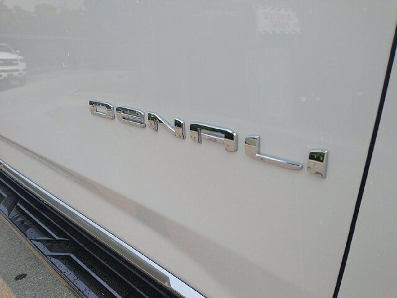 2021 GMC Yukon XL Denali-4