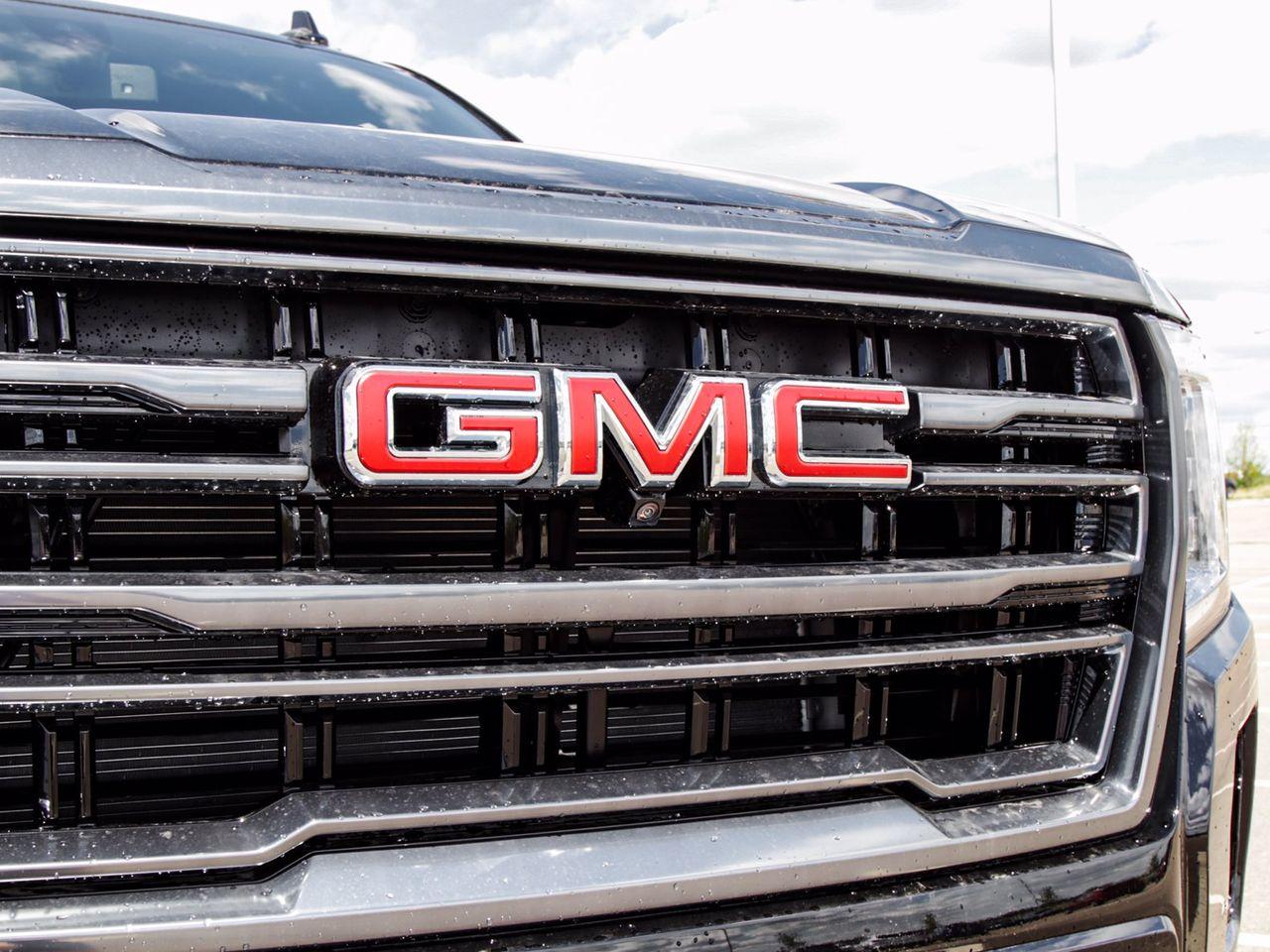 2021 GMC Yukon XL AT4-4