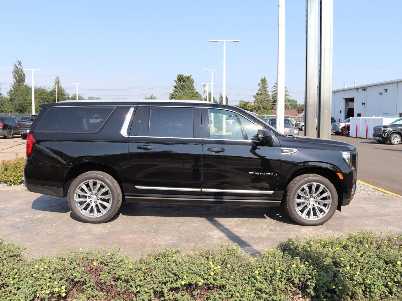 2021 GMC Yukon XL Denali-2