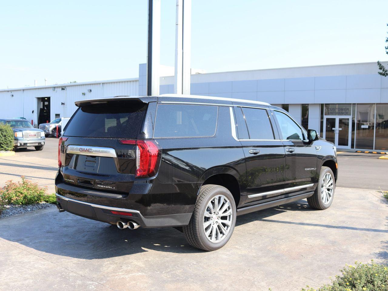 2021 GMC Yukon XL Denali-3