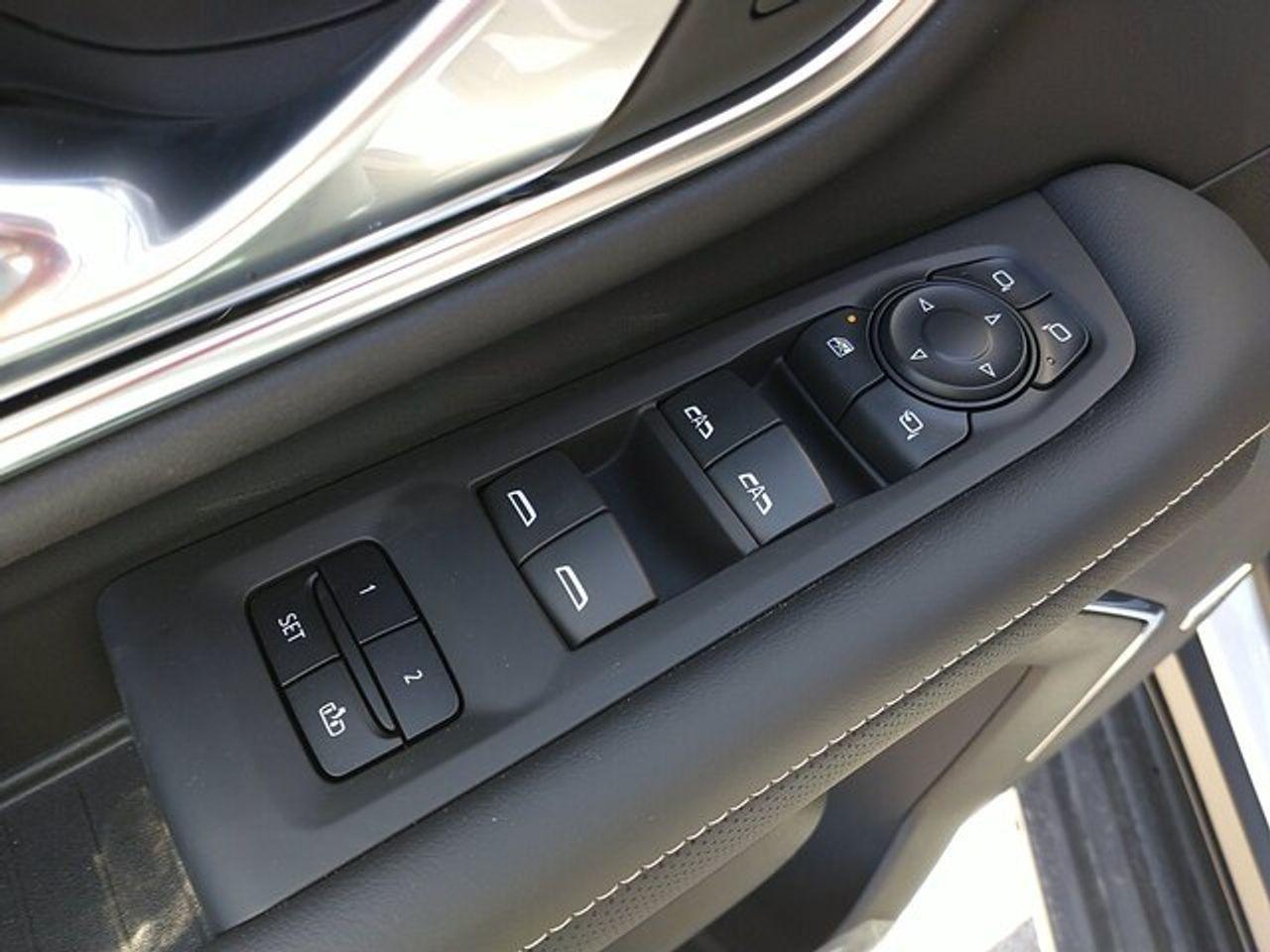 2021 GMC Yukon XL SLT-4