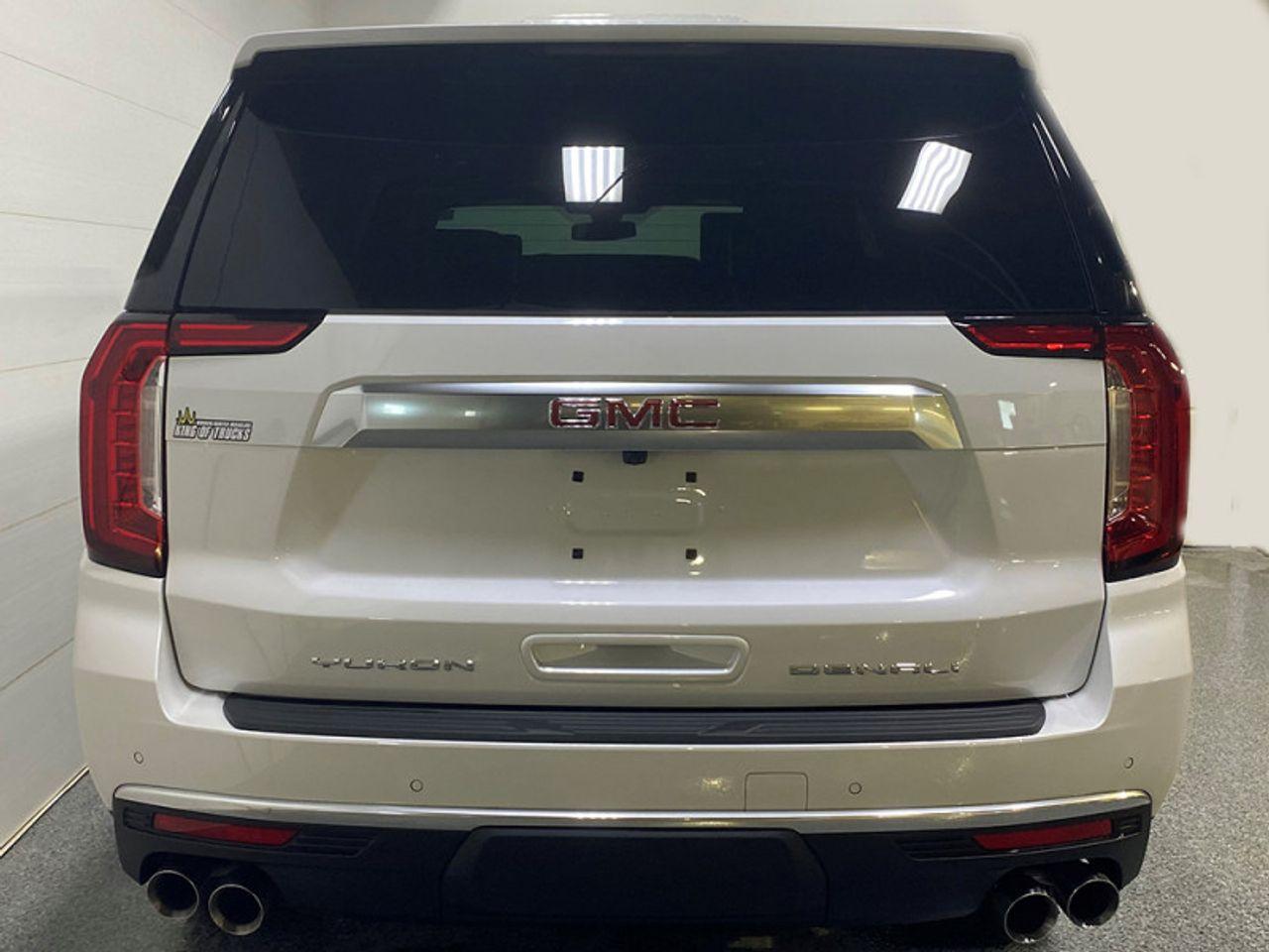 2021 GMC Yukon XL -3