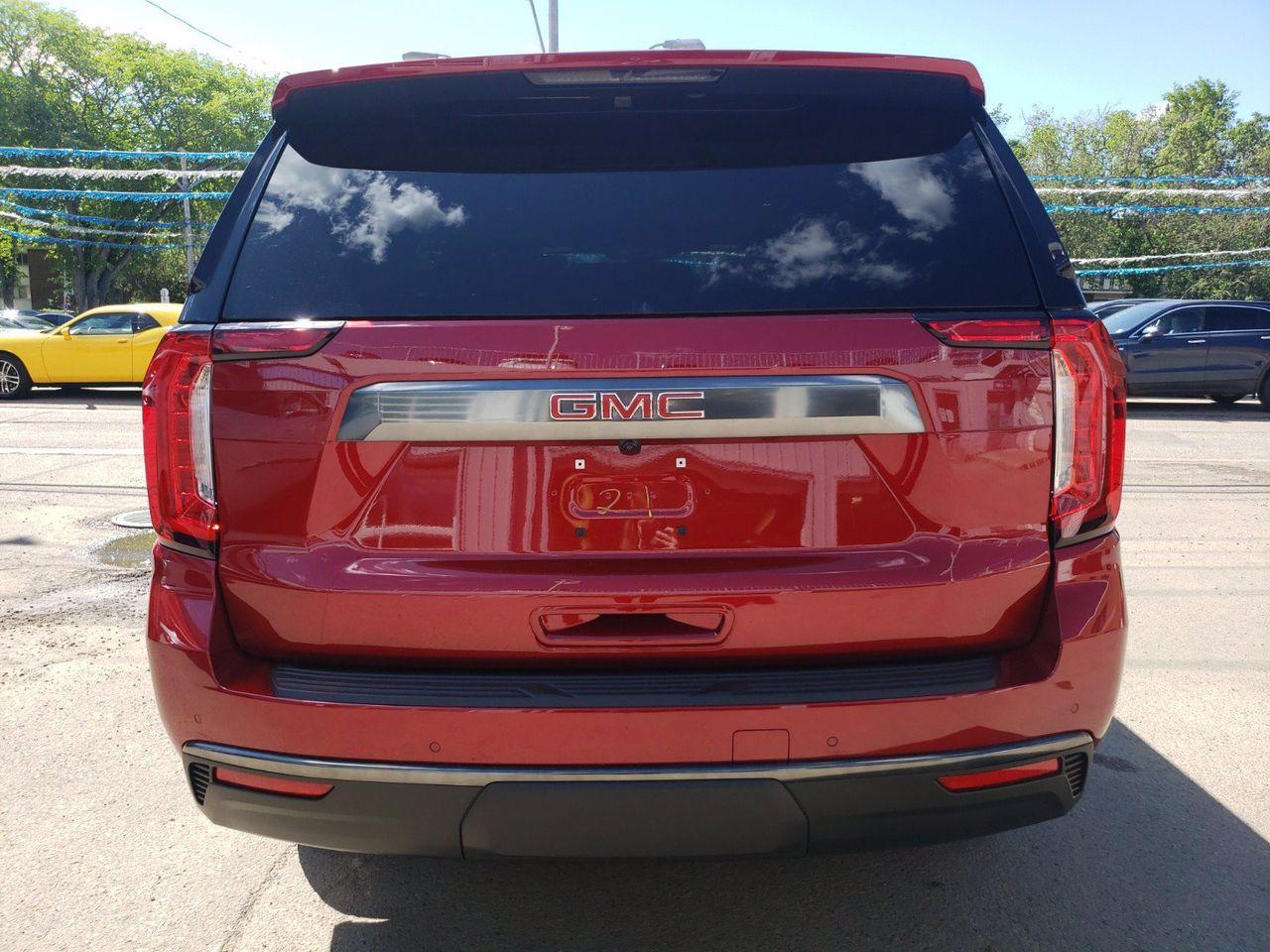2021 GMC Yukon AT4-4