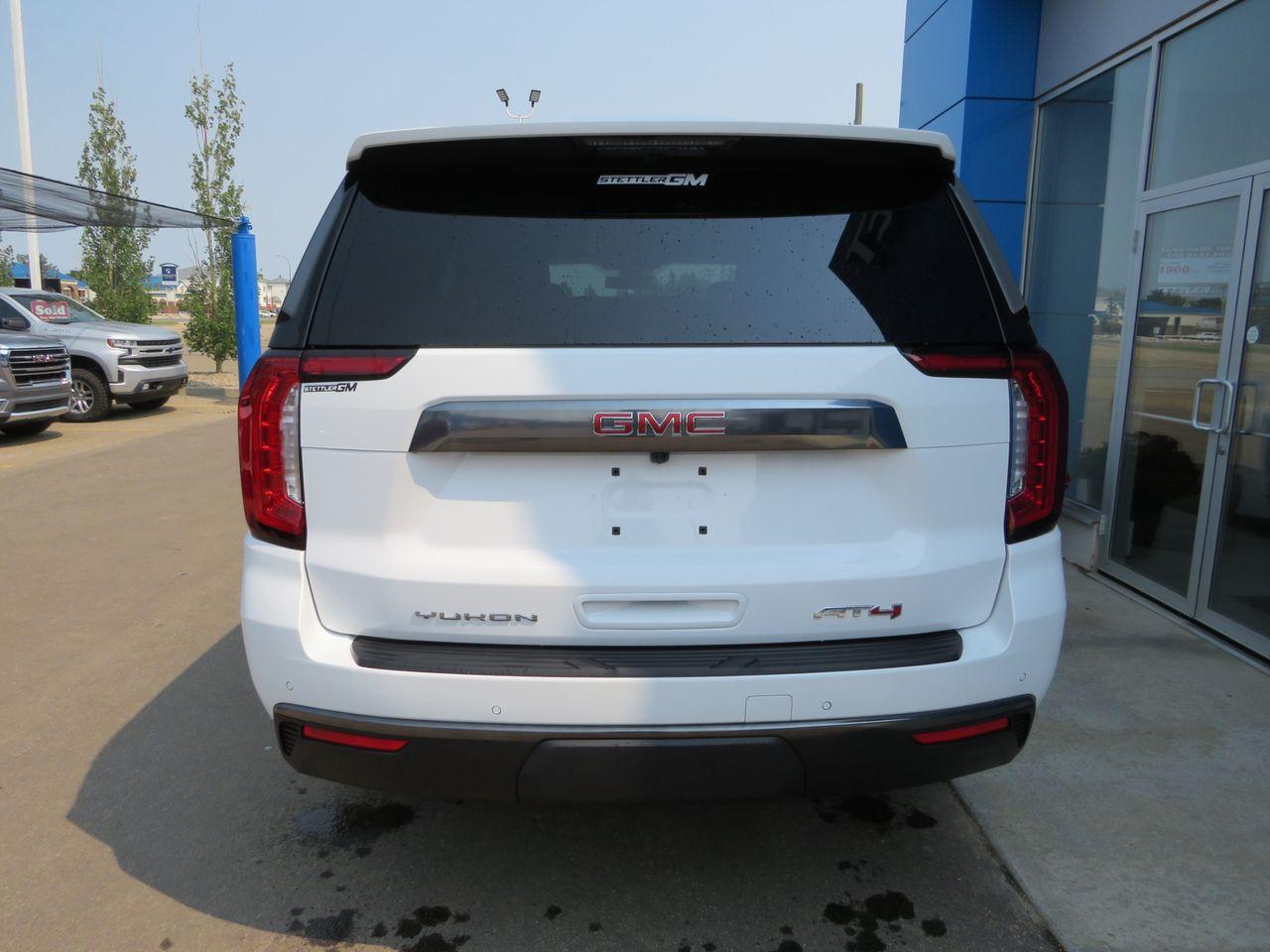 2021 GMC Yukon AT4-4