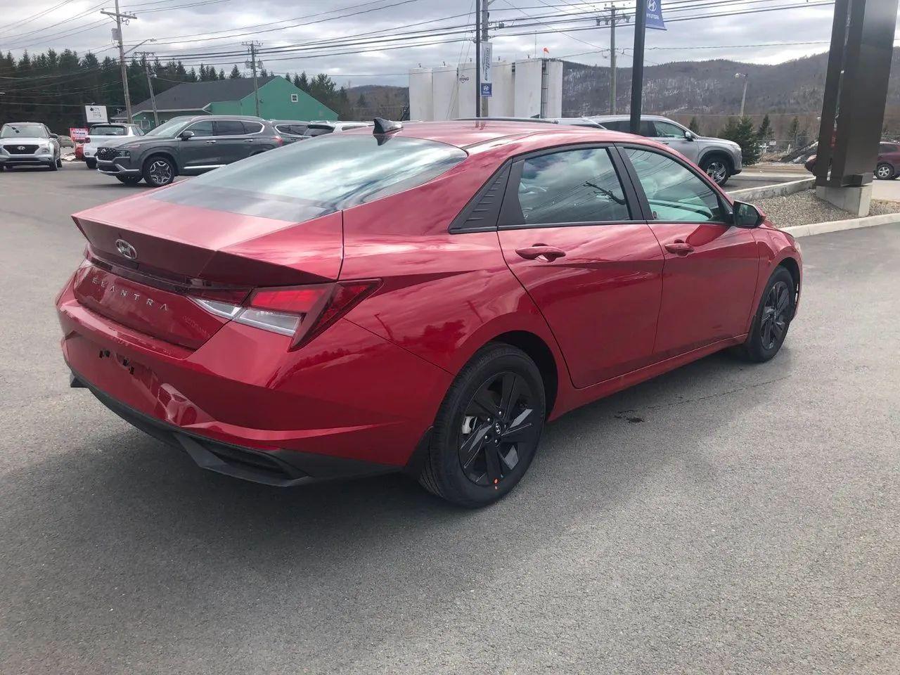 2021 Hyundai Elantra Preferred-2