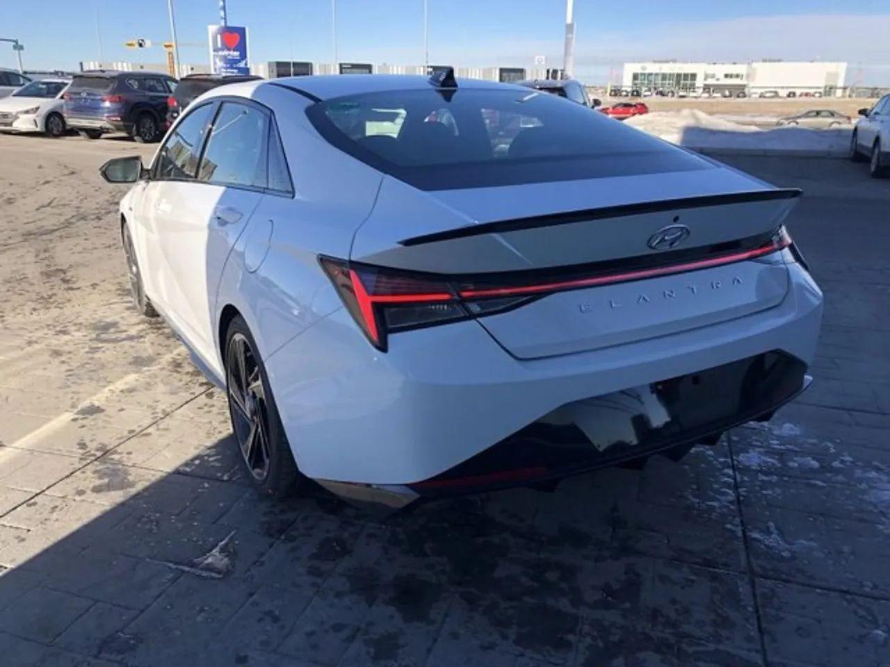 2021 Hyundai Elantra -1