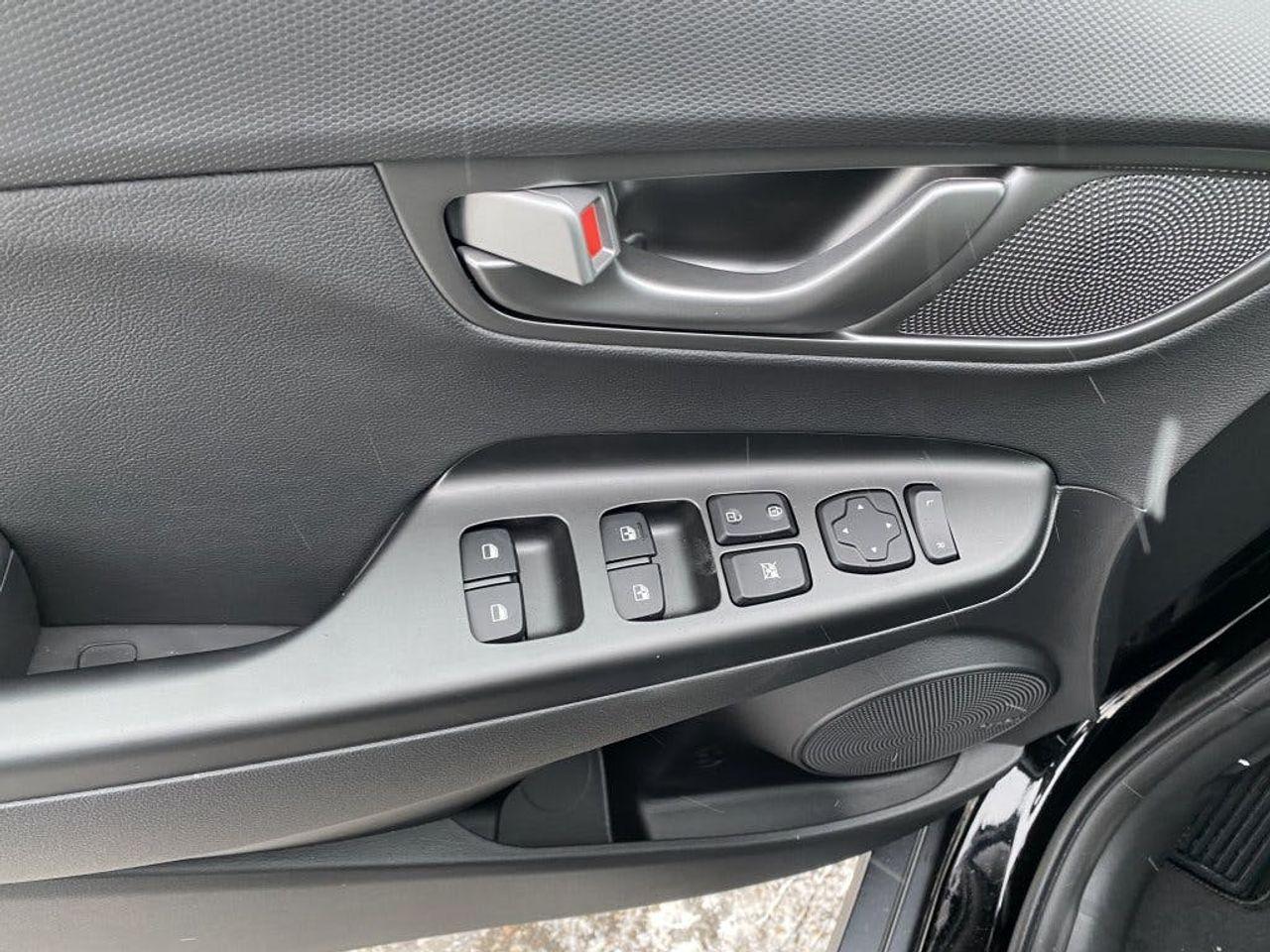 2021 Hyundai Kona EV ULTIMATE-2