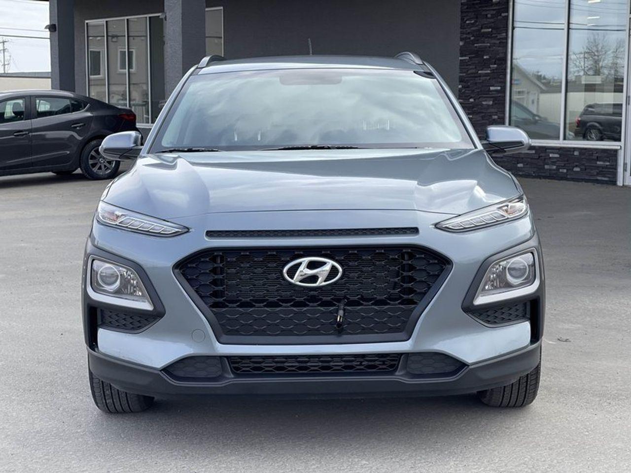 2021 Hyundai Kona Essential-1