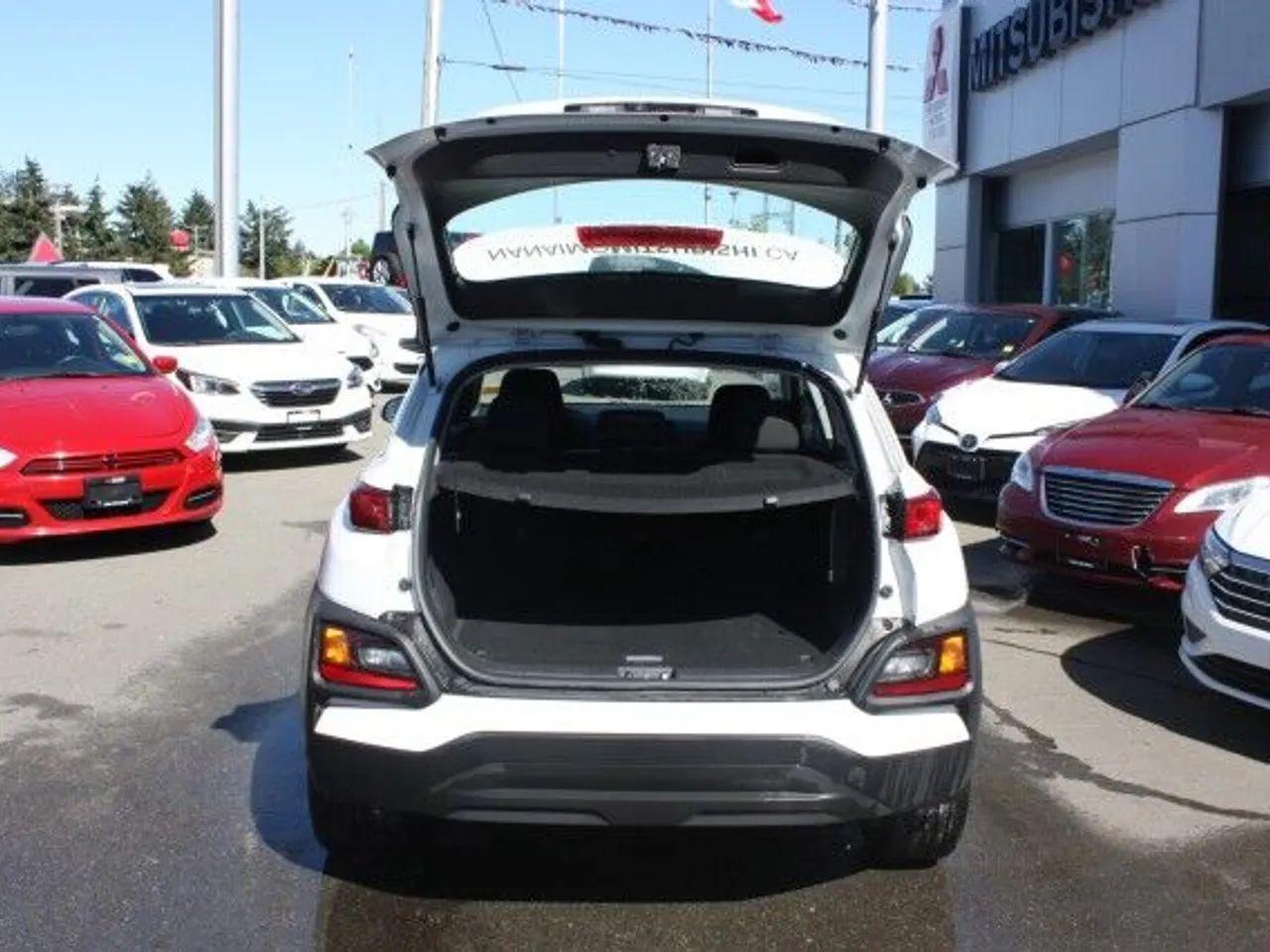 2021 Hyundai Kona Preferred-4