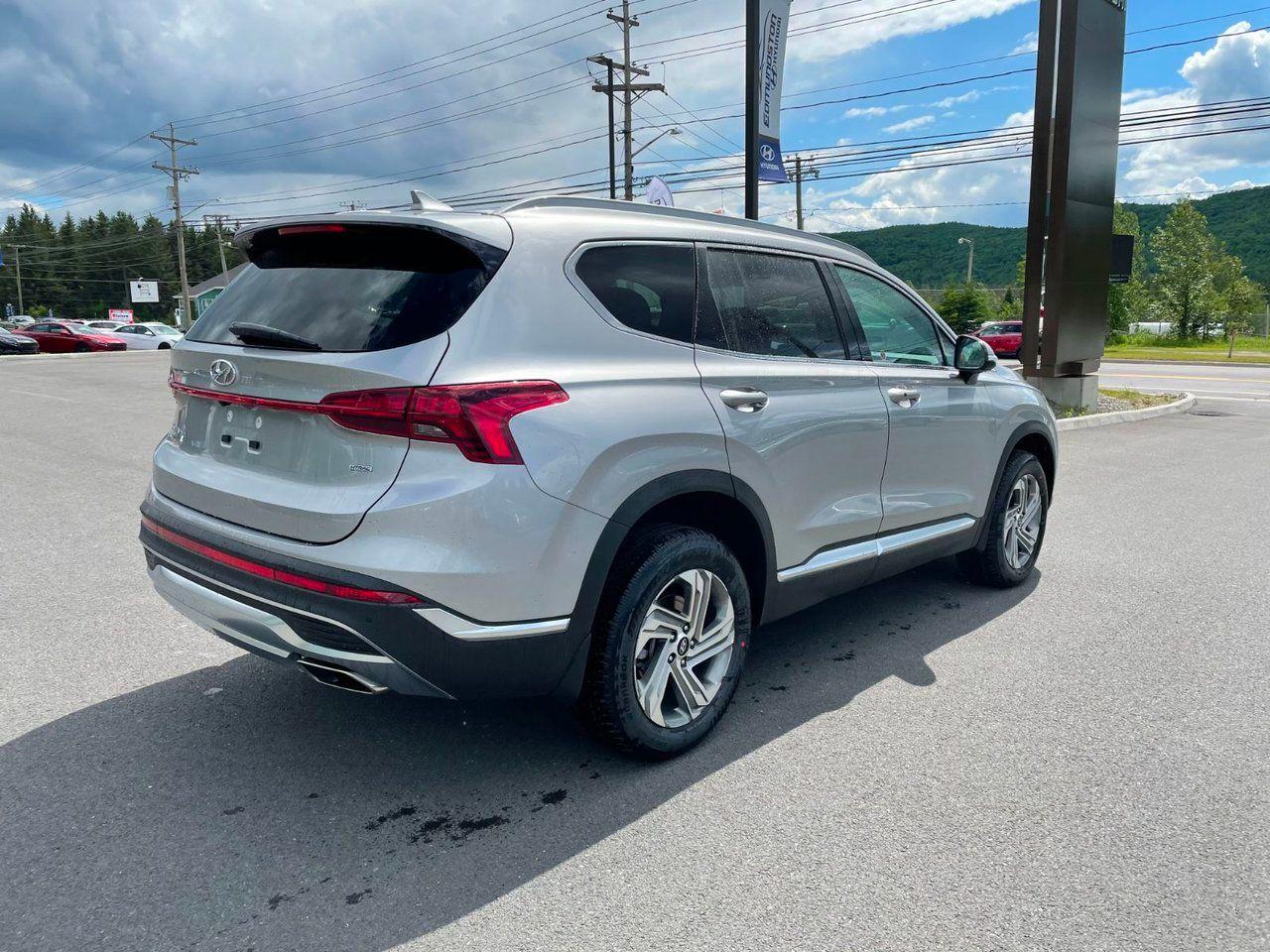 2021 Hyundai Santa Fe Preferred-3