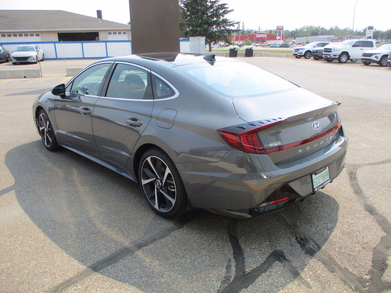 2021 Hyundai Sonata Sport-4