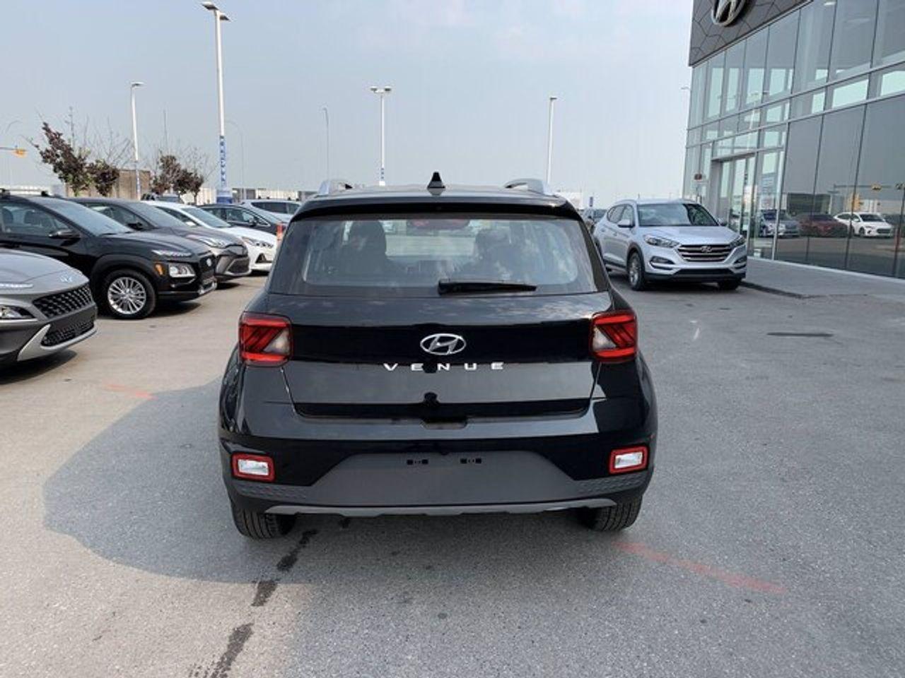 2021 Hyundai Venue ULTIMATE-2