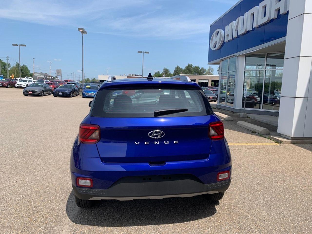 2021 Hyundai Venue Preferred-2