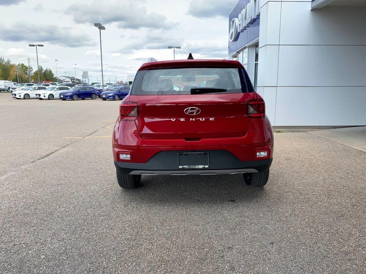 2021 Hyundai Venue Trend-3