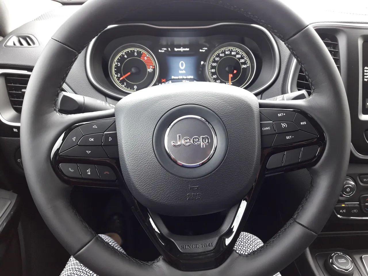 2021 Jeep Cherokee Altitude-4