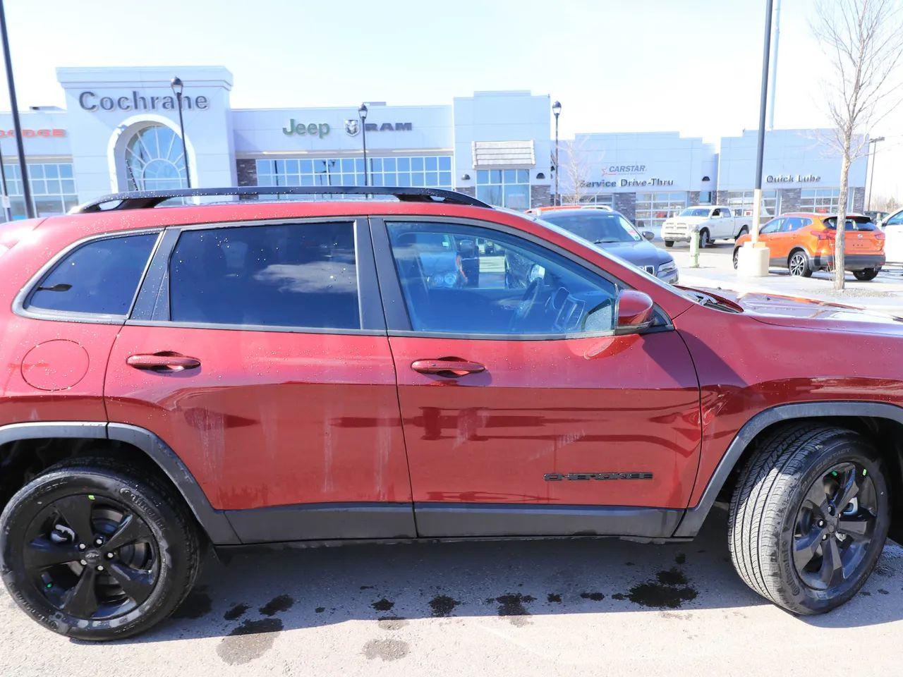 2021 Jeep Cherokee Altitude-1