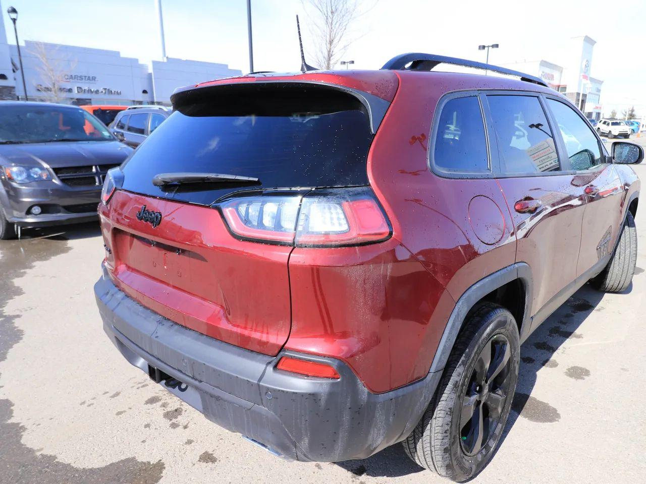 2021 Jeep Cherokee Altitude-3