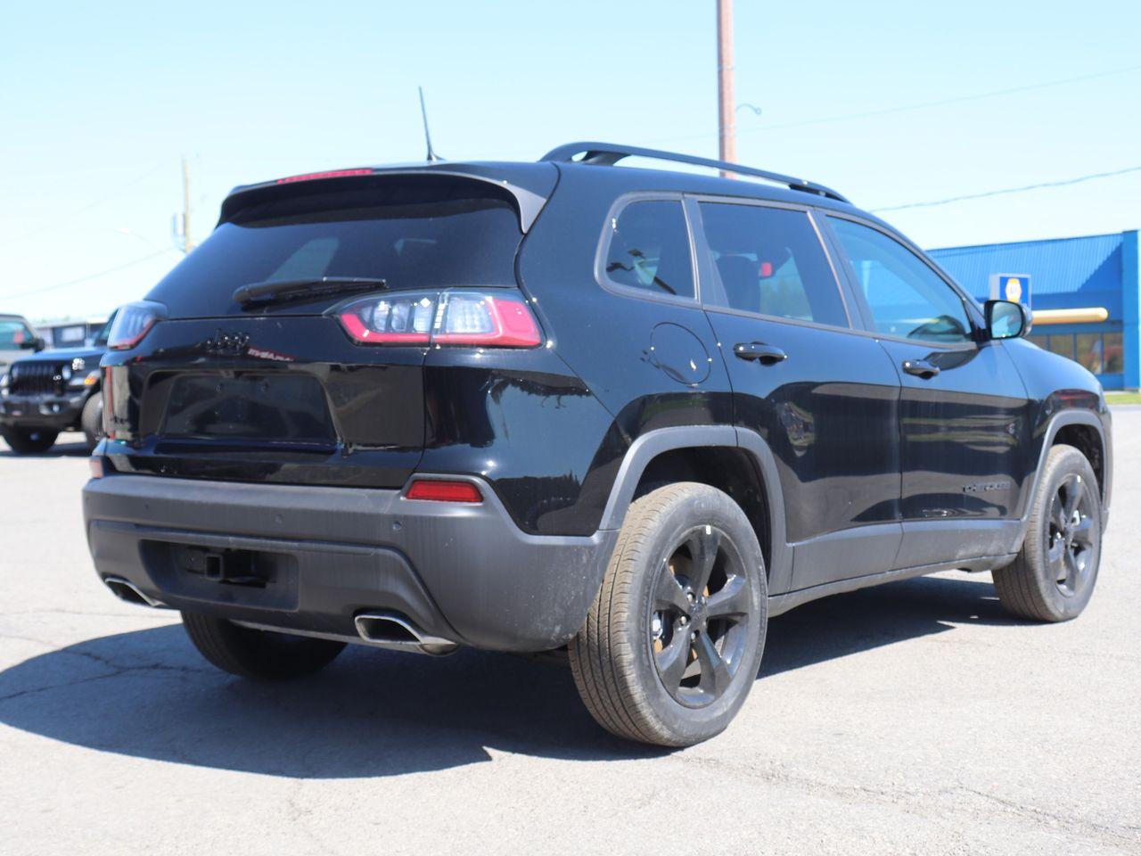 2021 Jeep Cherokee Altitude-2
