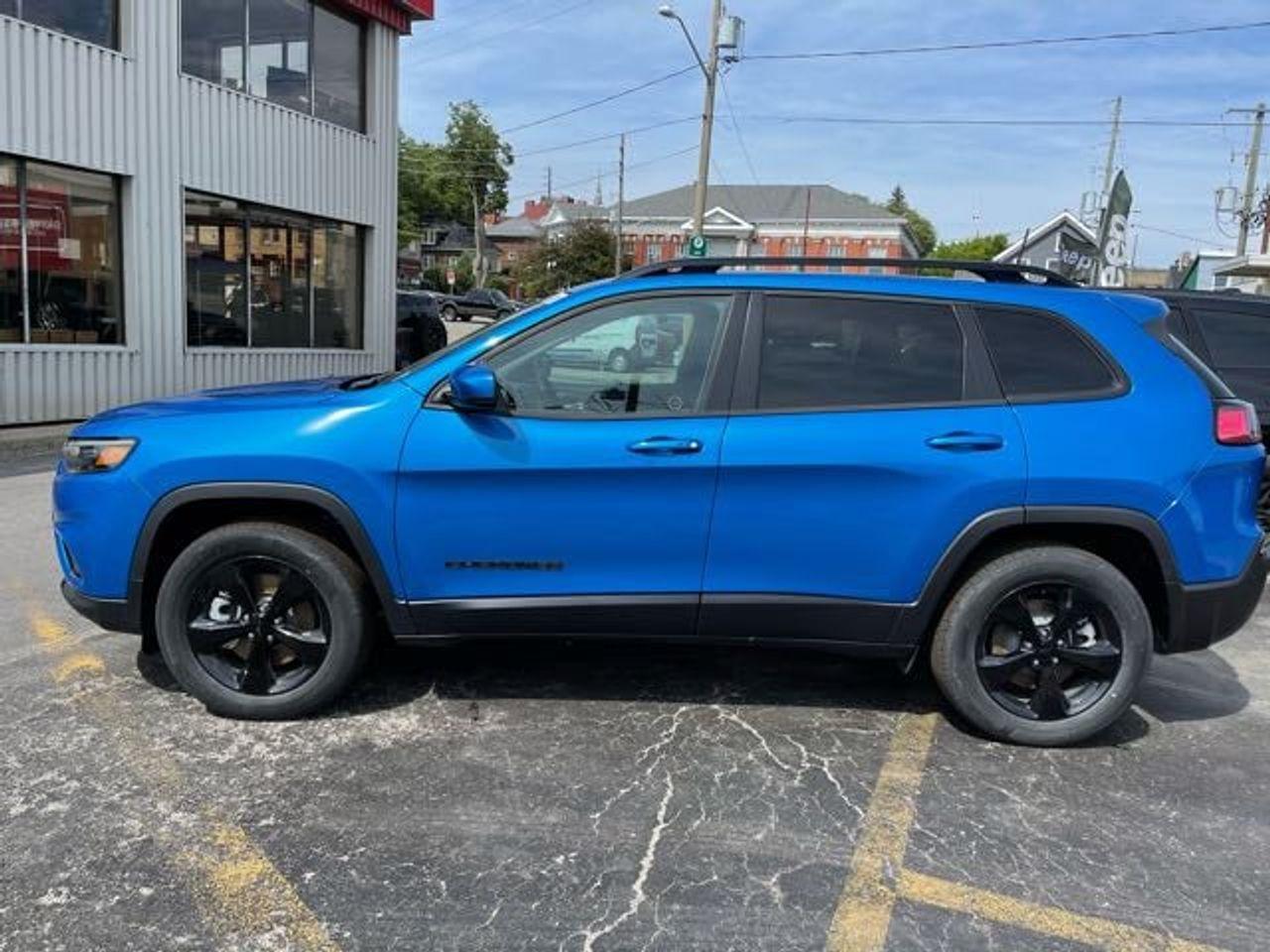 2021 Jeep Cherokee Altitude-2