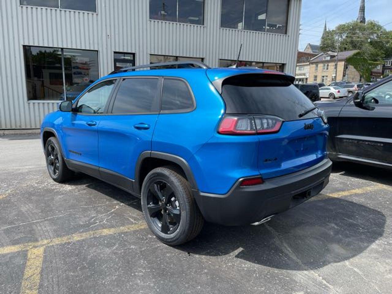 2021 Jeep Cherokee Altitude-3
