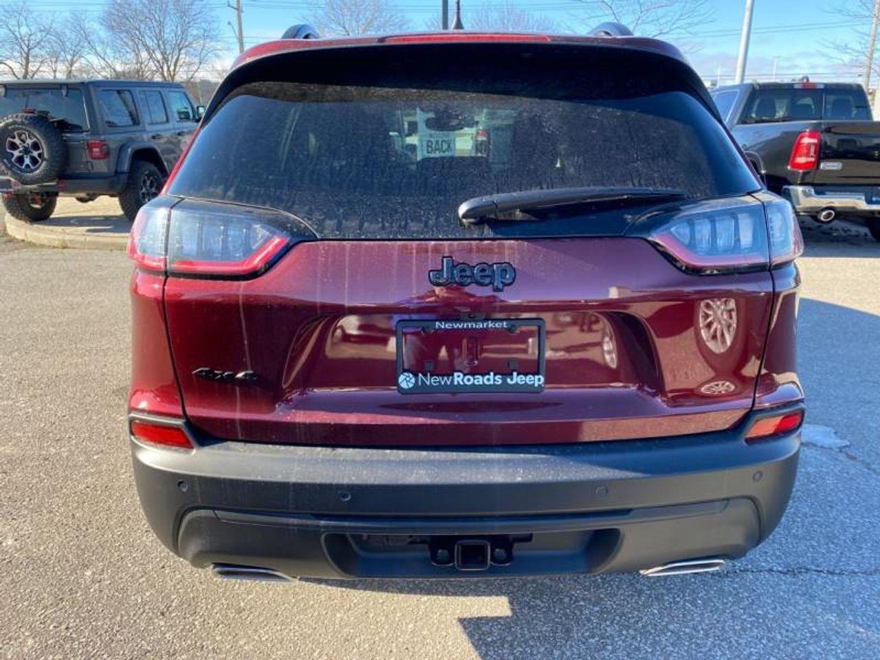 2021 Jeep Cherokee Altitude-3