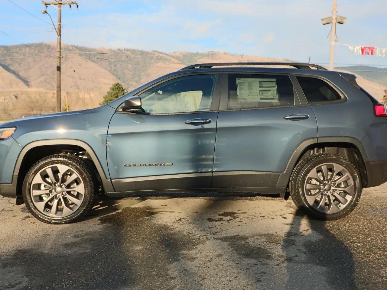 2021 Jeep Cherokee -3
