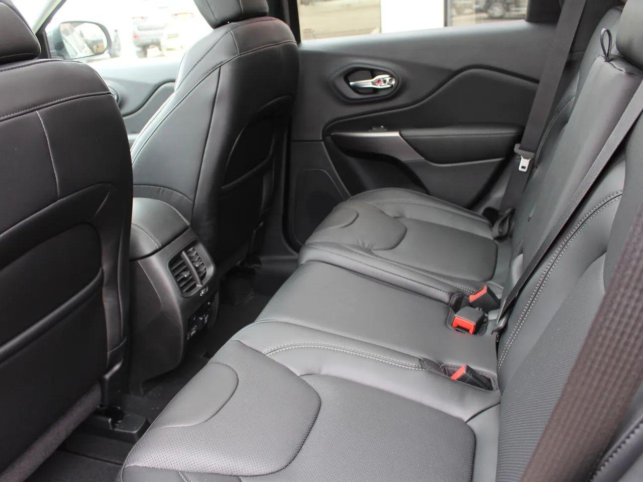 2021 Jeep Cherokee Limited-3