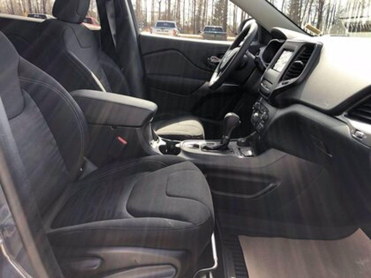 2021 Jeep Cherokee North-3