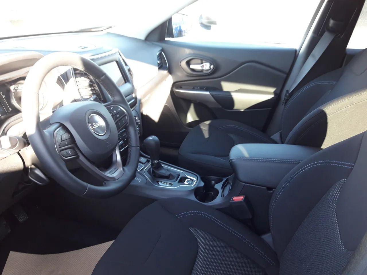 2021 Jeep Cherokee -3