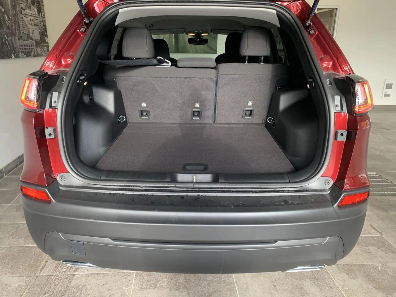 2021 Jeep Cherokee -3
