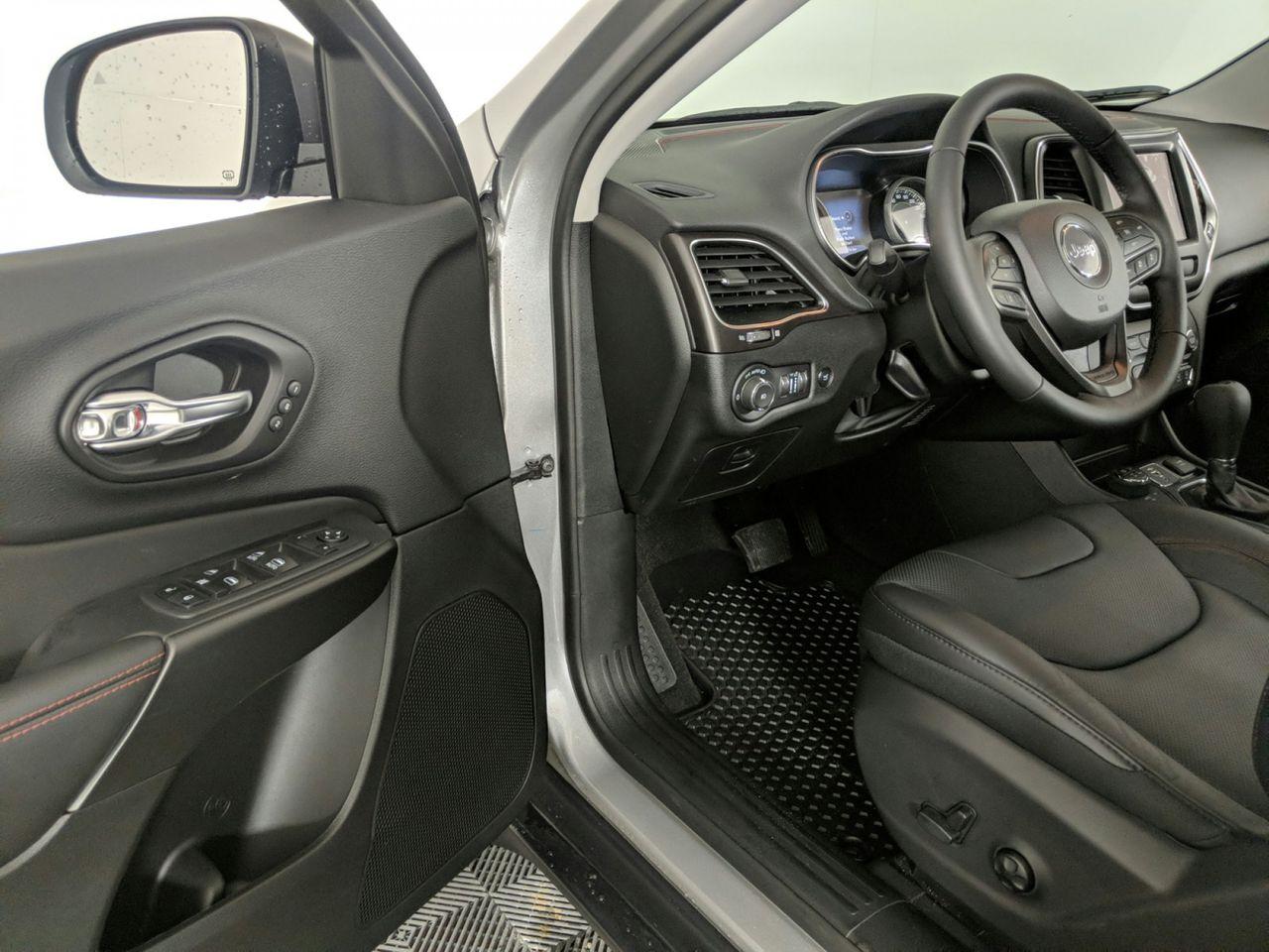 2021 Jeep Cherokee -3
