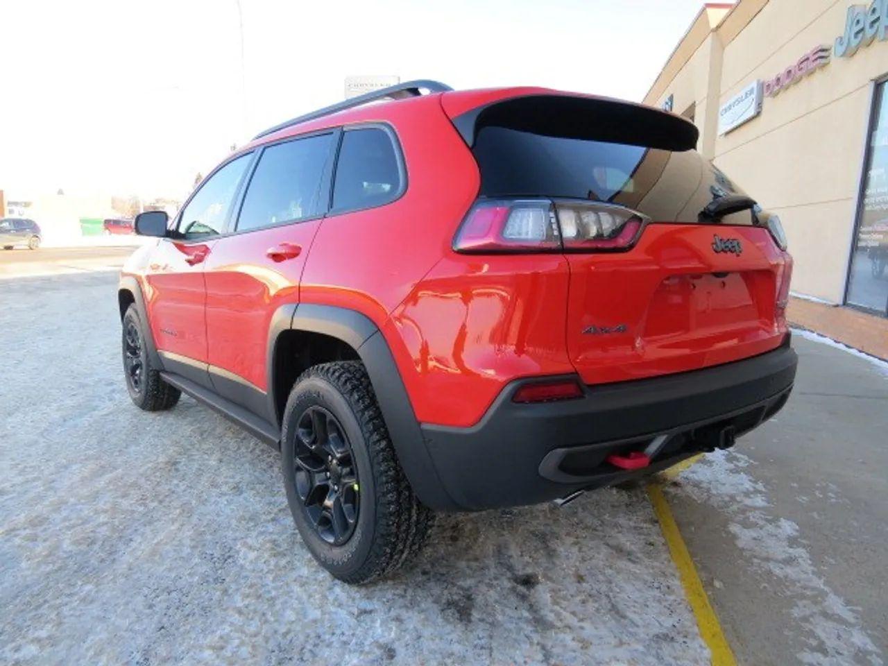 2021 Jeep Cherokee Trailhawk-2