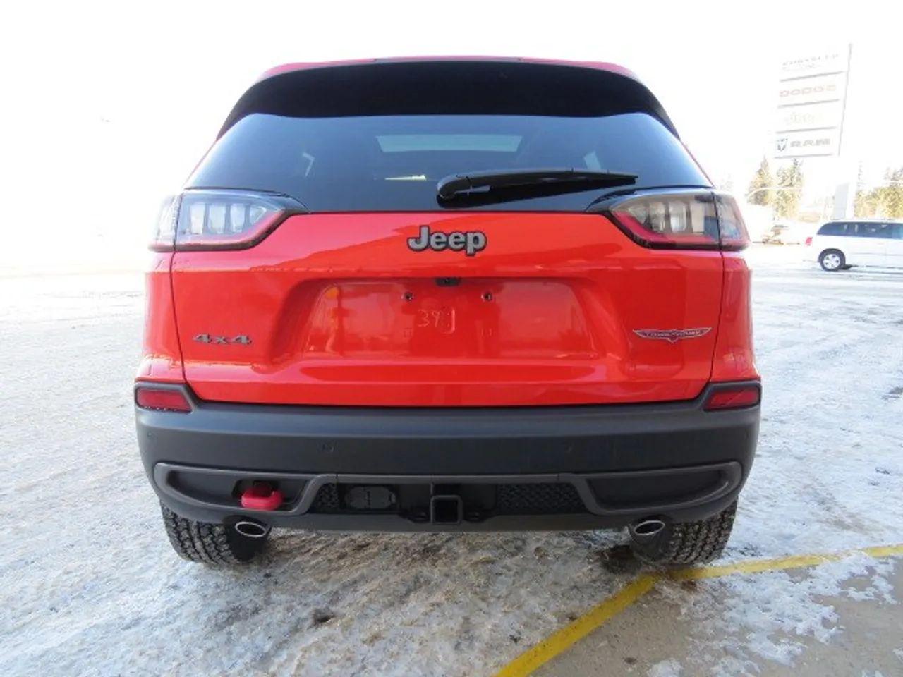 2021 Jeep Cherokee Trailhawk-3
