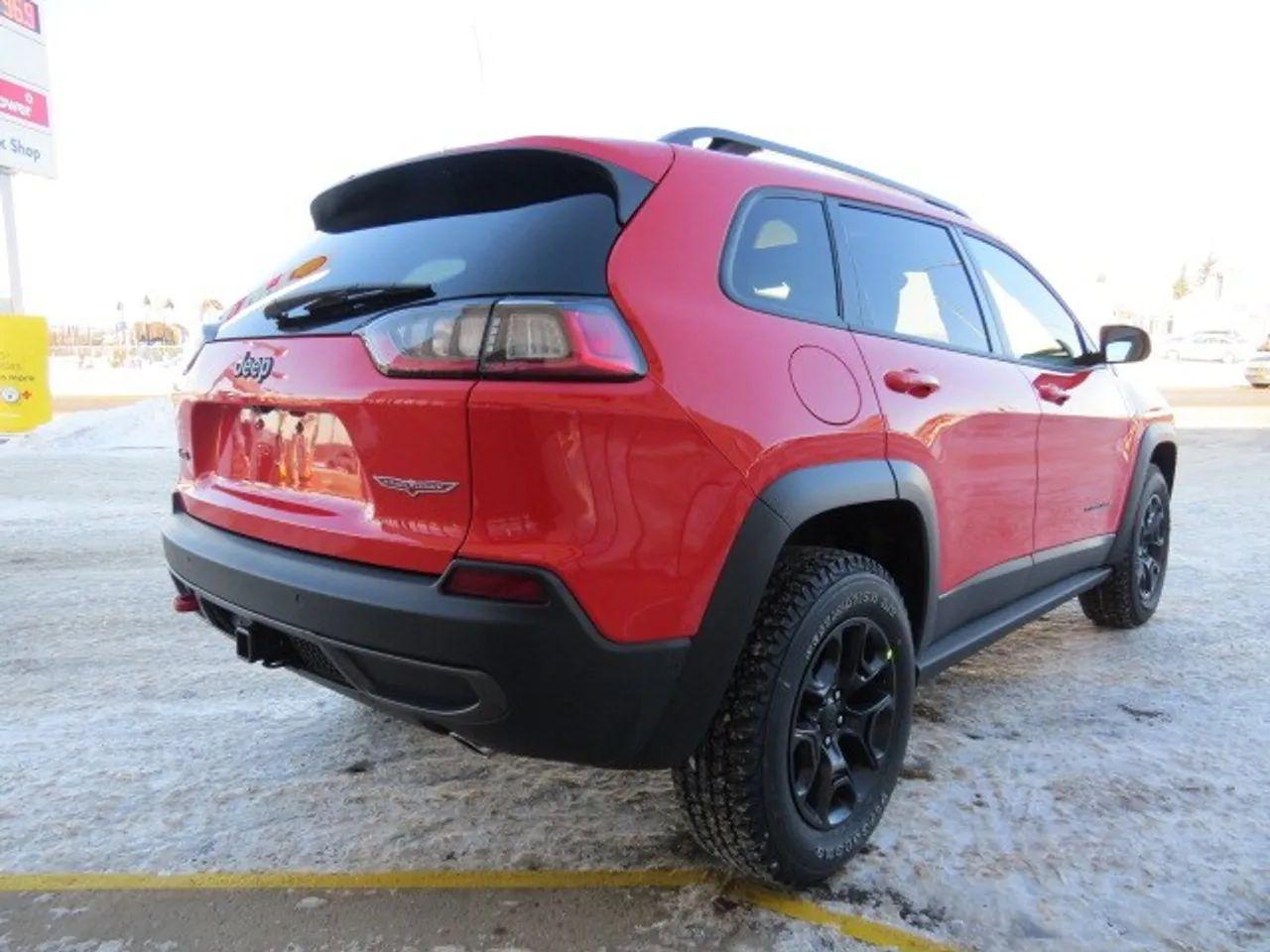 2021 Jeep Cherokee Trailhawk-4