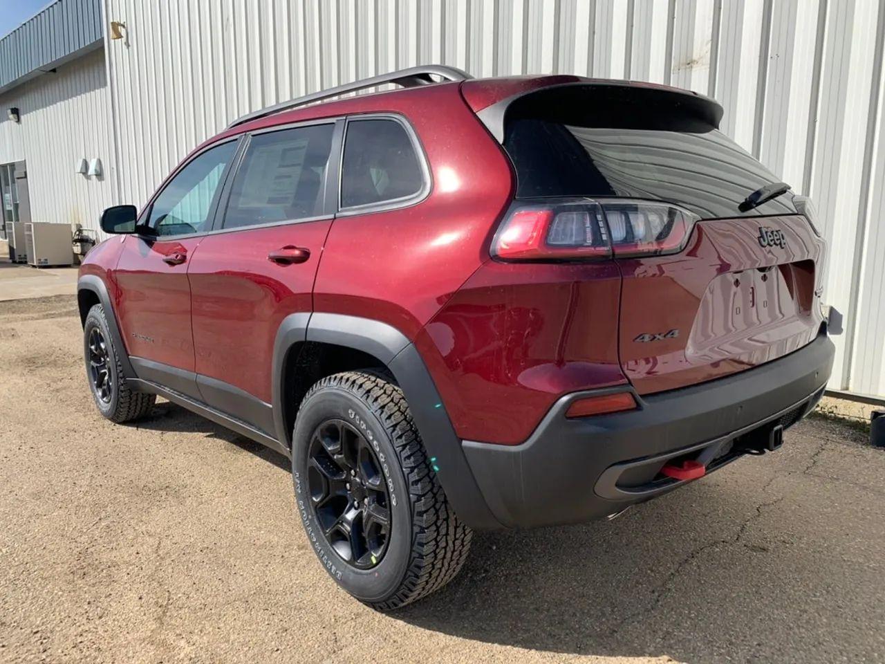 2021 Jeep Cherokee Trailhawk-2