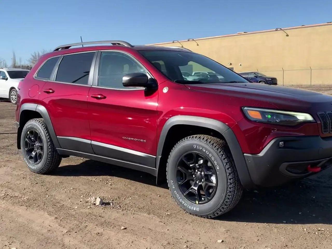 2021 Jeep Cherokee Trailhawk-2