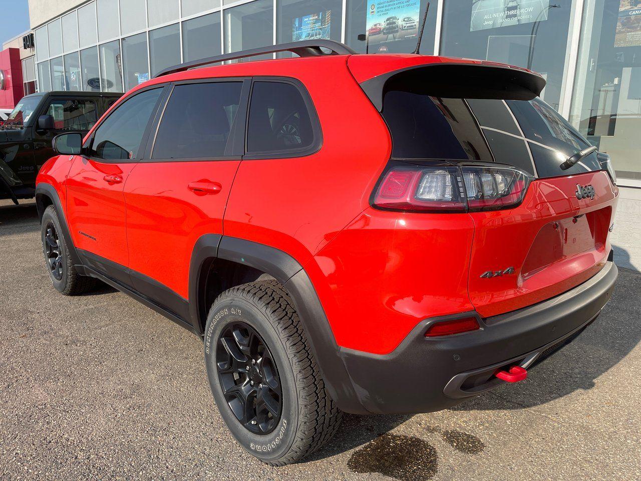 2021 Jeep Cherokee Trailhawk-4