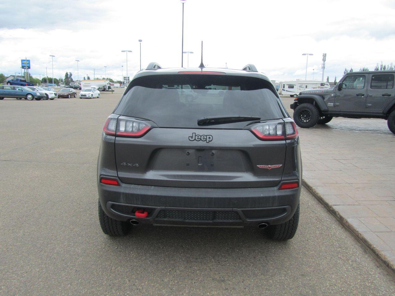 2021 Jeep Cherokee Trailhawk-3
