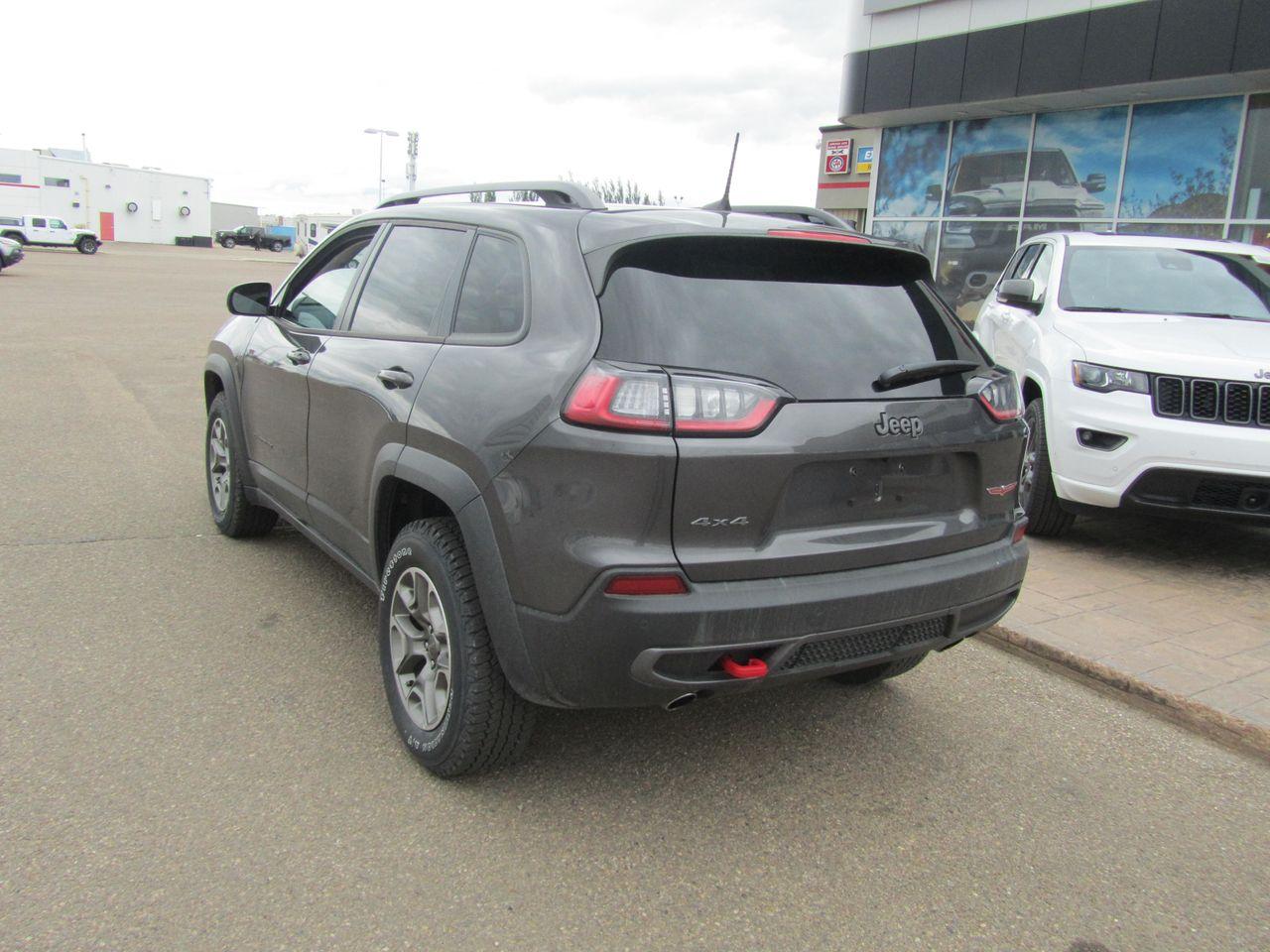2021 Jeep Cherokee Trailhawk-4